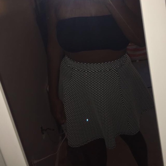 Forever 21 skirt - Picture 3 of 3